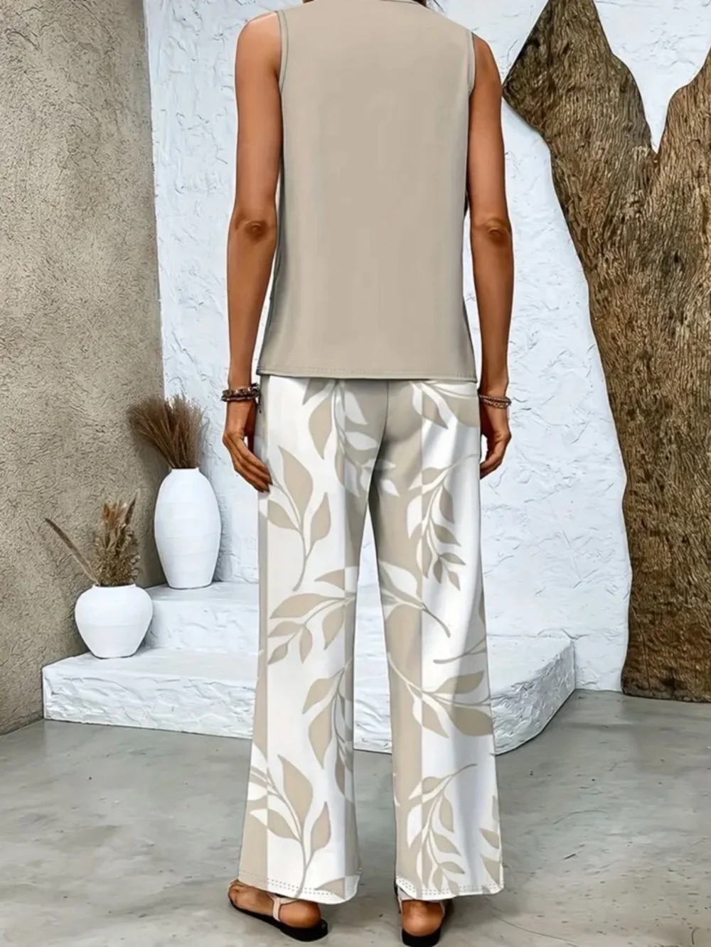 Women's Beige Leaf-Print Wide Leg Pants - Picture 2 of 8